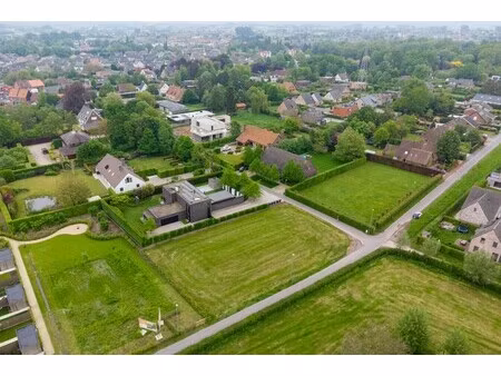exclusief perceel bouwgrond aan bosmolens te izegem