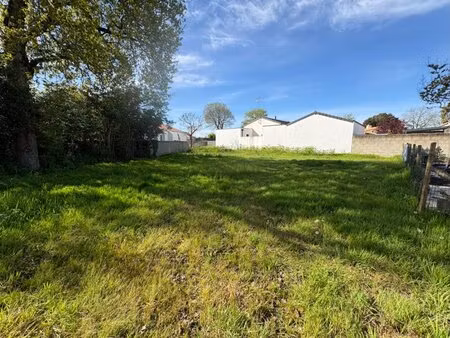 en vente terrain non constructible 576 m² – 99 950 € |challans