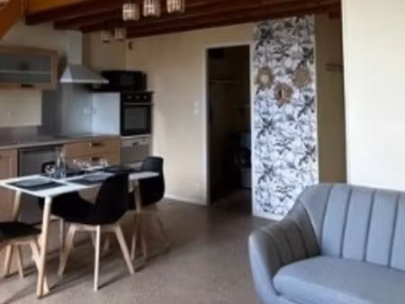 appartement t3 carbon-blanc - 49 m2 - 860 euros ttc