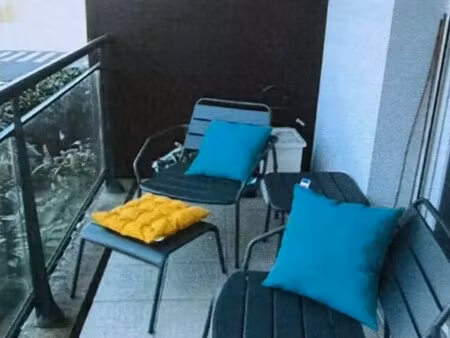 appartement t2 eysines - 42 m2 - 850 euros ttc