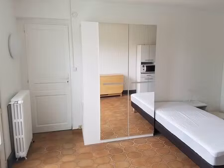 appartement studio gradignan - 22 m2 - 675 euros ttc