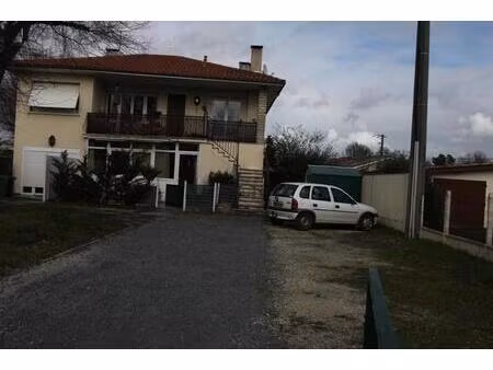 appartement t3 taillan-medoc - 75 m2 - 1020 euros ttc