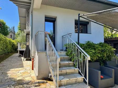 aix les bains  maison rénovée de 120 m2 proche lac