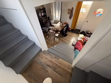 jolie maison de caractère centre ville proche écoles et petite enfance