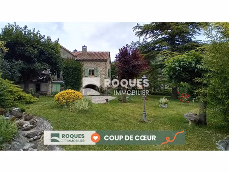 maison en pierre sur la commune du bourg  à 25 minutes de mi