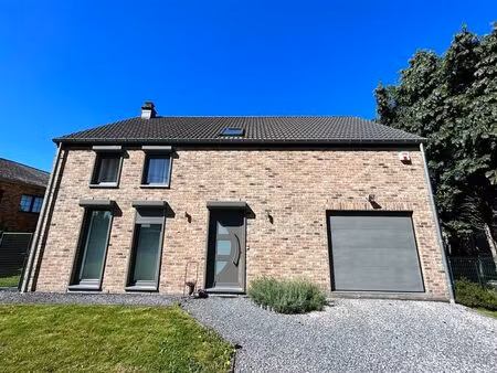 villa à louer à rue des waibes 78 lobbes (vbe30218)