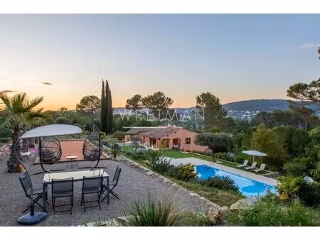 rare à la vente - adresse très recherchée à pied du village avec vues - lorgues