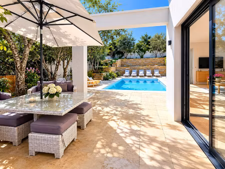 villa contemporaine d'exception - quartier des medecins - ch