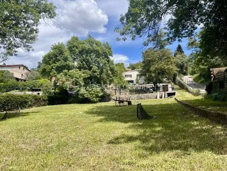 villa t3 pleine de potentiel – saint-paul-en-forêt - terrain de 2000 m2