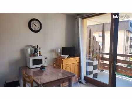 étudiant studio plan d'eau