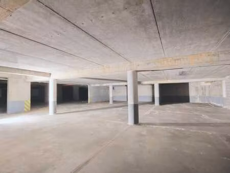 parking intérieur à louer