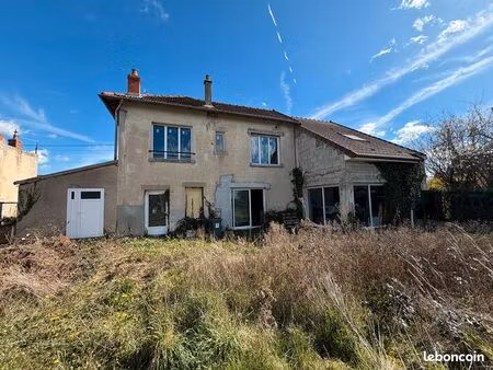 propriété 6 pièces 220 m²