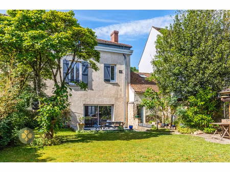 maison 6pièce(s) 4chambre(s) 180 m² thoiry (78770)