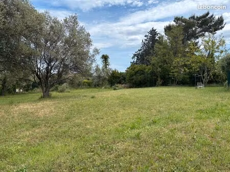 terrain 1 237 m² montauroux