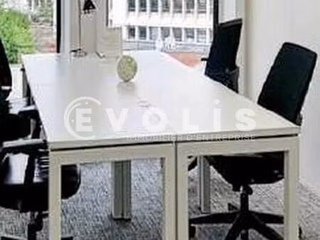 bureaux 152 m²