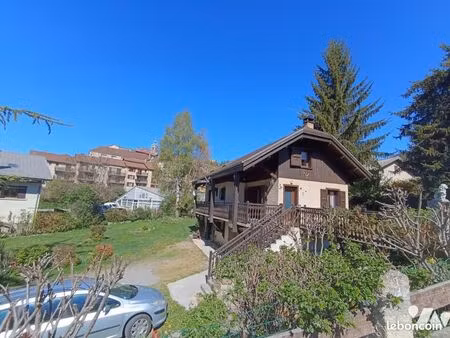 maison 6 pièces 135 m²