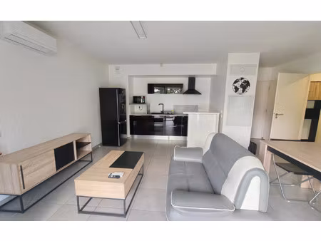 location appartement  46.9 m² t-2 à échirolles  690 €