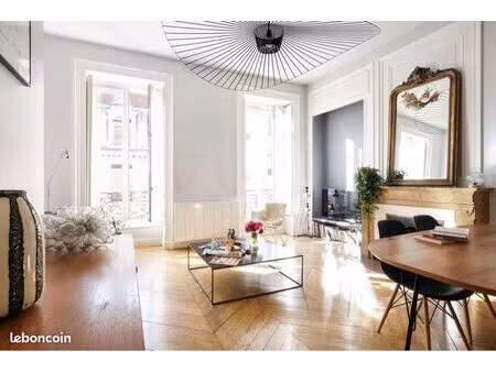 élégant t3 meublé - lyon 6 foch - calme absolu et lumineux avec vue