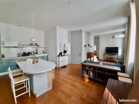 appartement meublé – 67 m² – marseille 6e (rue marengo)