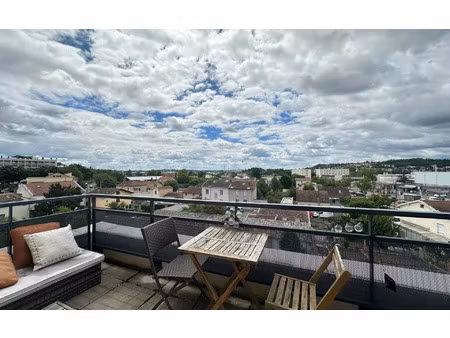 location appartement  34.42 m² t-1 à pierre-bénite  718 €