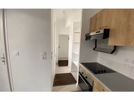 location appartement  m² t-1 à rochefort  620 €