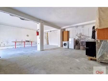 location stationnement  61 m² t- à ajaccio  650 €