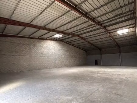 local 500m2 à louer - ouest aix-en-provence
