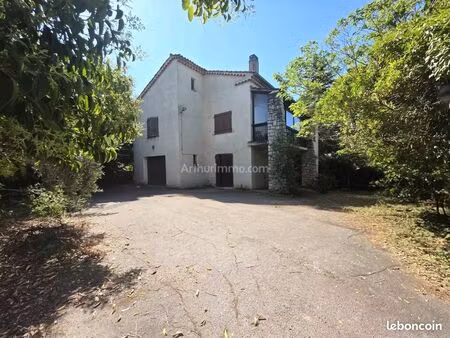 maison 7 pièces 138 m²