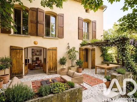 propriété 10 pièces 280 m²