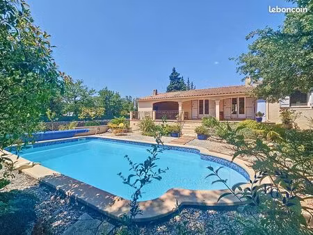 propriété 4 pièces 107 m²