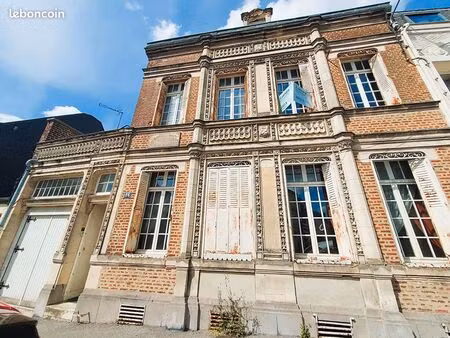 maison 10 pièces 303 m²