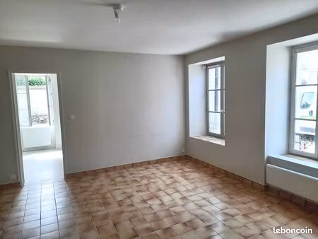 appartement 2 pièces de 48 92 m² à coulanges-la-vineuse