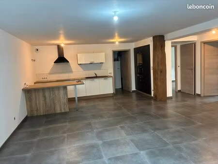 apparetement 85 m² deyvillers