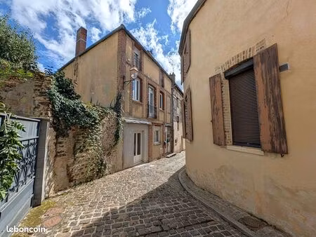 immeuble 9 pièces 166 m²