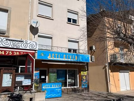 boutique éphémère – emplacement n°1 place ollier – les vans
