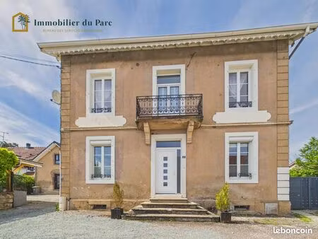 propriété 12 pièces 235 m²