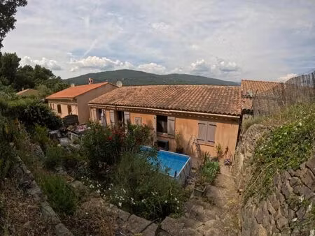 villa 8 pièces 103 m²