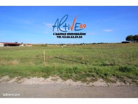 terrain 744 m² aillant-sur-tholon