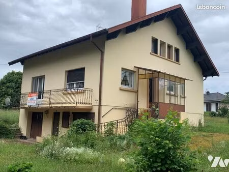 appartement 8 pièces 145 m²
