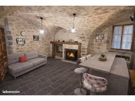 maison ardéchoise rénovée de 78m² avec cachet - aucun travaux à prévoir