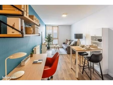 chambre 1 pièce 9 m²