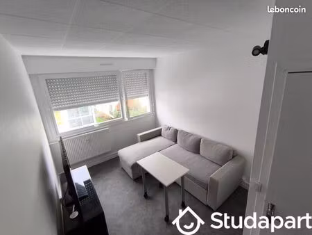 chambre 1 pièce 18 m²