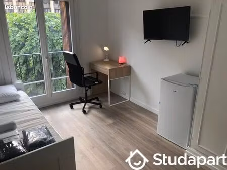 chambre 1 pièce 11 m²