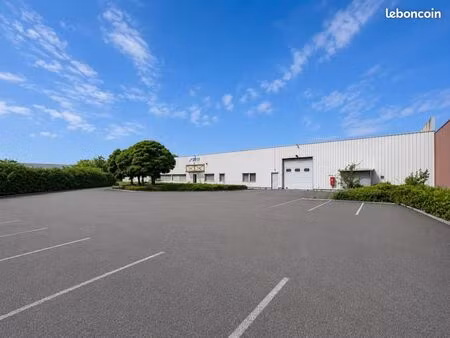 local industriel 2 000 m²