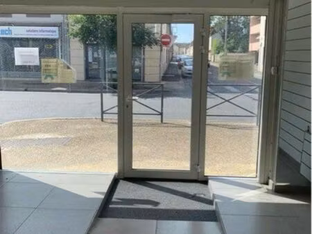 local commercial 110m2- proche centre ville