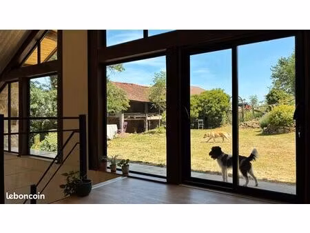 maisons - ensemble immobilier sans vis à vis avec dépendances et plus de 5 000 m² de terra