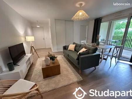 chambre 1 pièce 10 m²