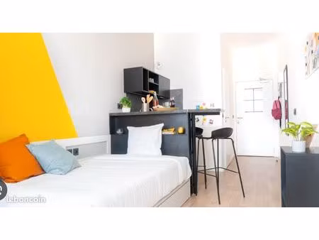 joli studio dans résidence neuve