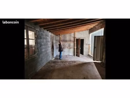 garage et/ou stockage 40m2 stockage girons