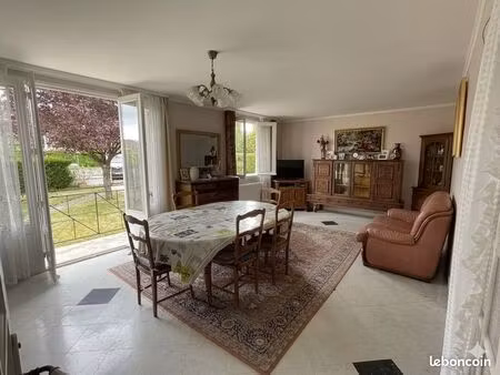 maison individuelle de plain-pied sur sous-sol complet à nogent sur seine (10400)